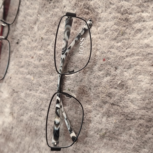 Hugo boss glasses - Picture 1 of 4
